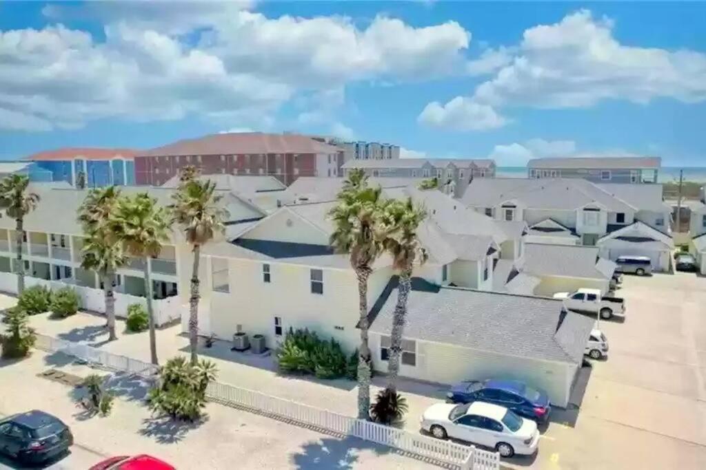 Spacious Home, Short Walk To Beach, Heated Pool! Κόρπους Κρίστι Εξωτερικό φωτογραφία